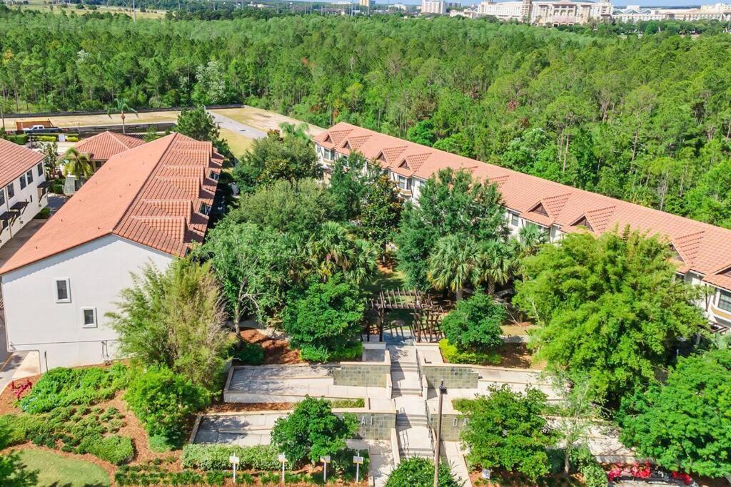Cozy & Elegant 4Br Enchanted Townhouse - 1 Mile To Disney With Resort Pool, Gym, & Jacuzzi Orlando Bagian luar foto