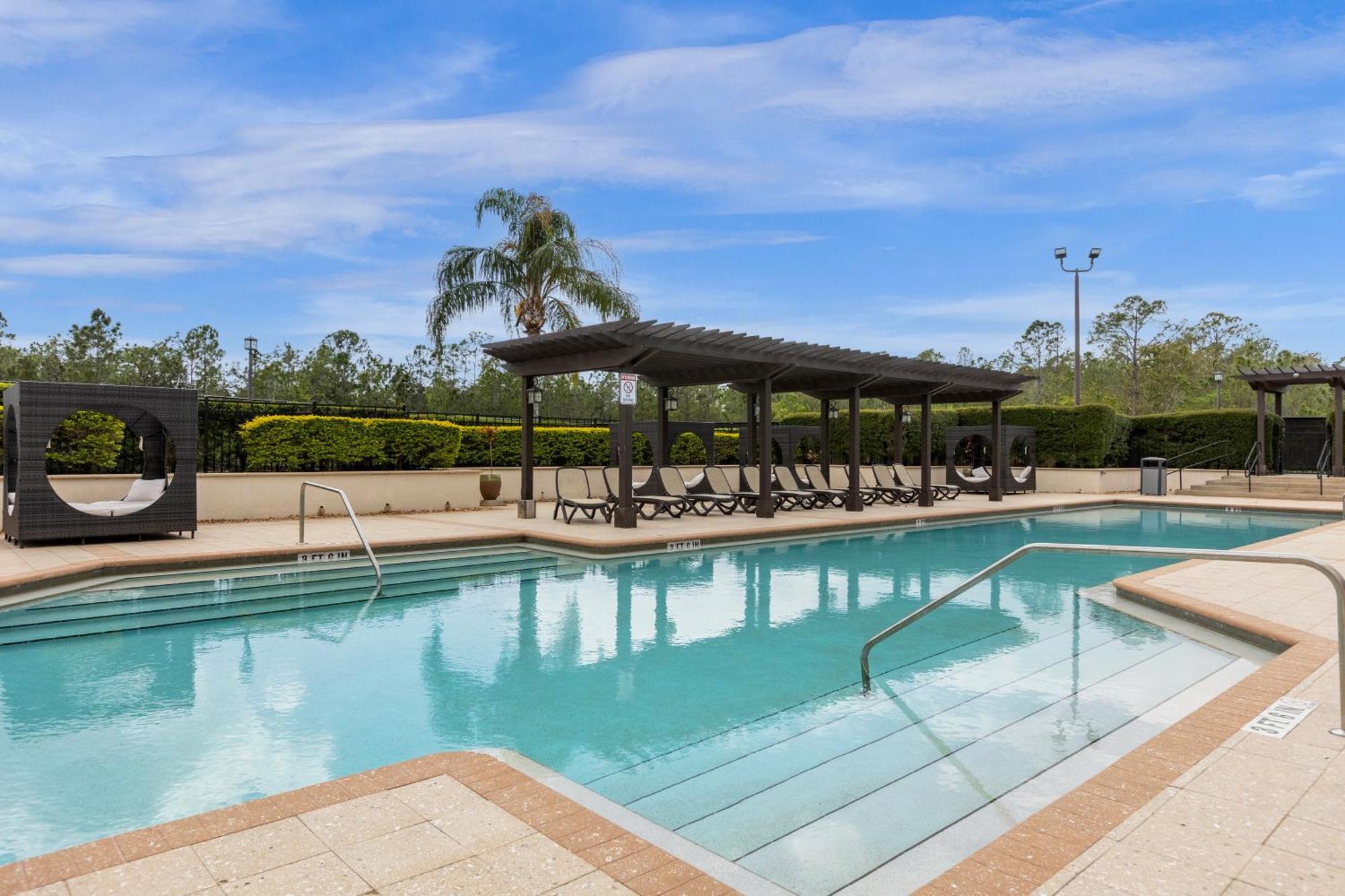 Cozy & Elegant 4Br Enchanted Townhouse - 1 Mile To Disney With Resort Pool, Gym, & Jacuzzi Orlando Bagian luar foto