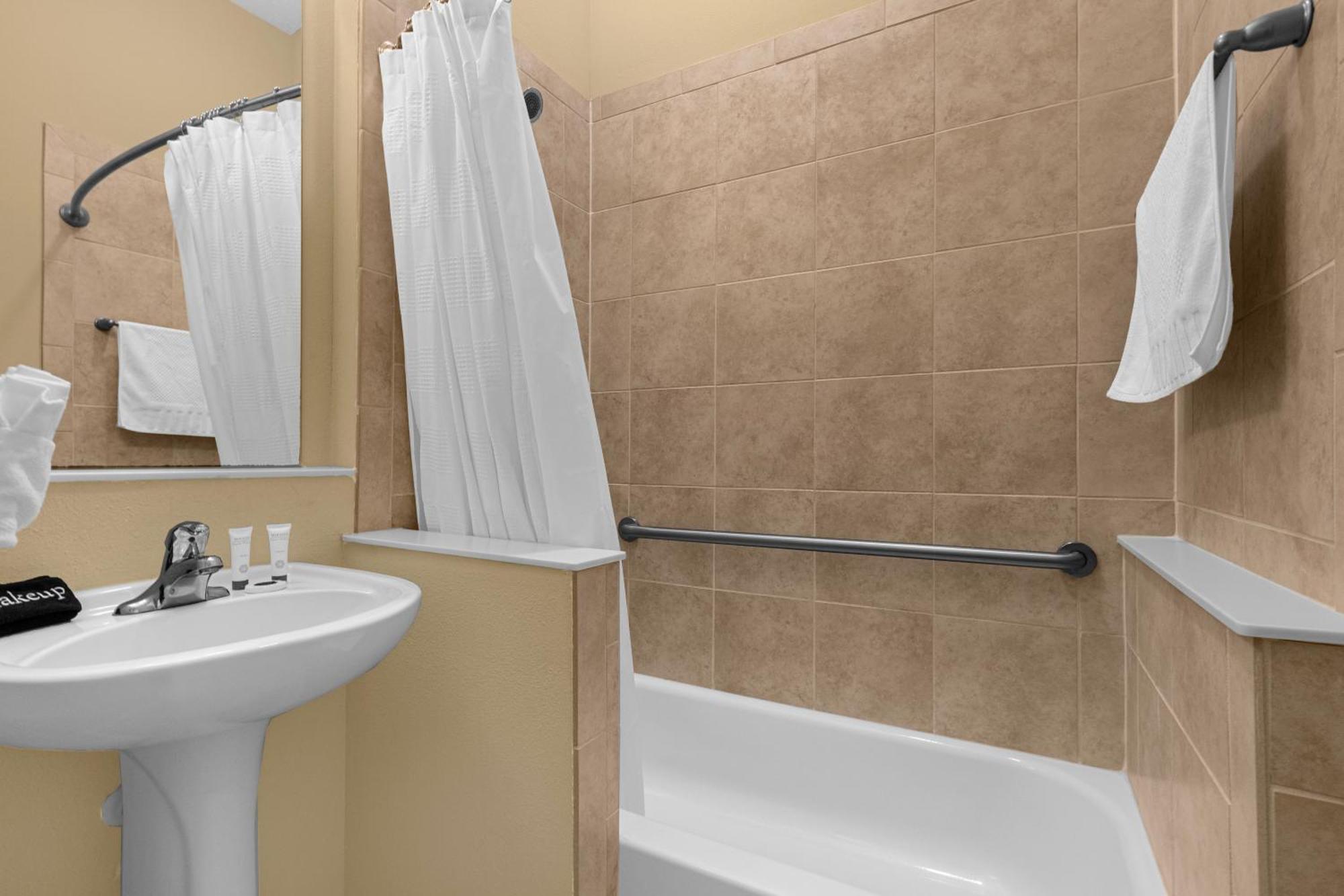 Cozy & Elegant 4Br Enchanted Townhouse - 1 Mile To Disney With Resort Pool, Gym, & Jacuzzi Orlando Bagian luar foto