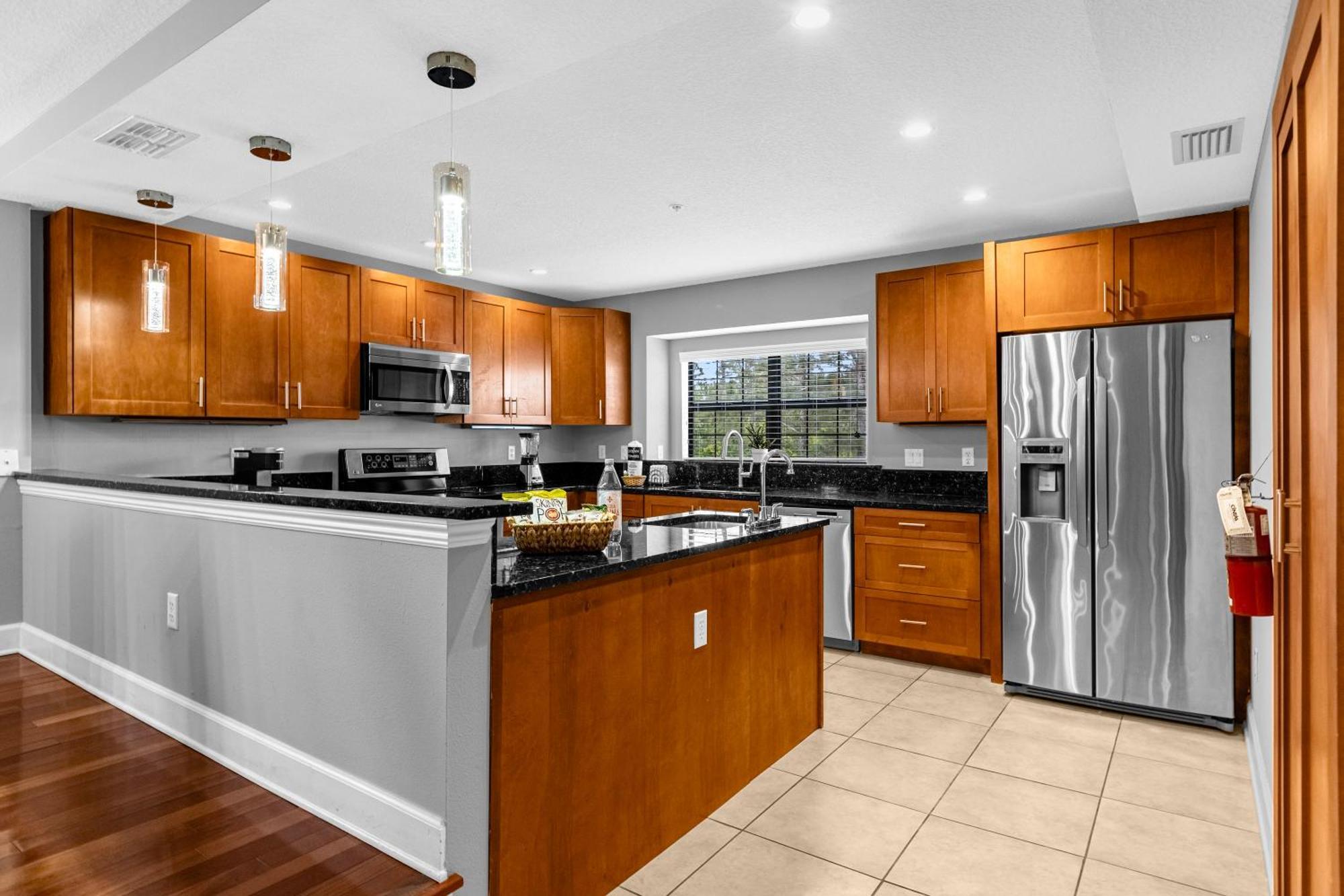 Cozy & Elegant 4Br Enchanted Townhouse - 1 Mile To Disney With Resort Pool, Gym, & Jacuzzi Orlando Bagian luar foto