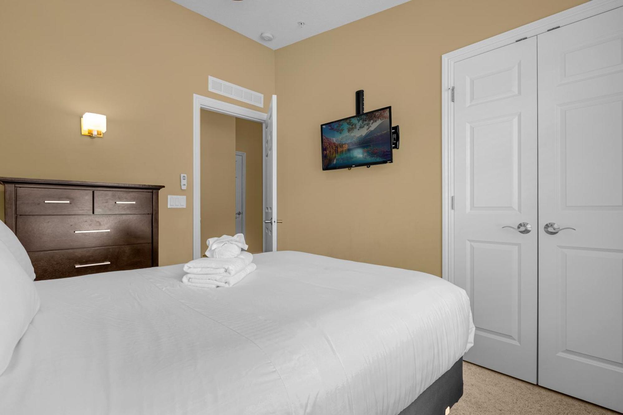 Cozy & Elegant 4Br Enchanted Townhouse - 1 Mile To Disney With Resort Pool, Gym, & Jacuzzi Orlando Bagian luar foto