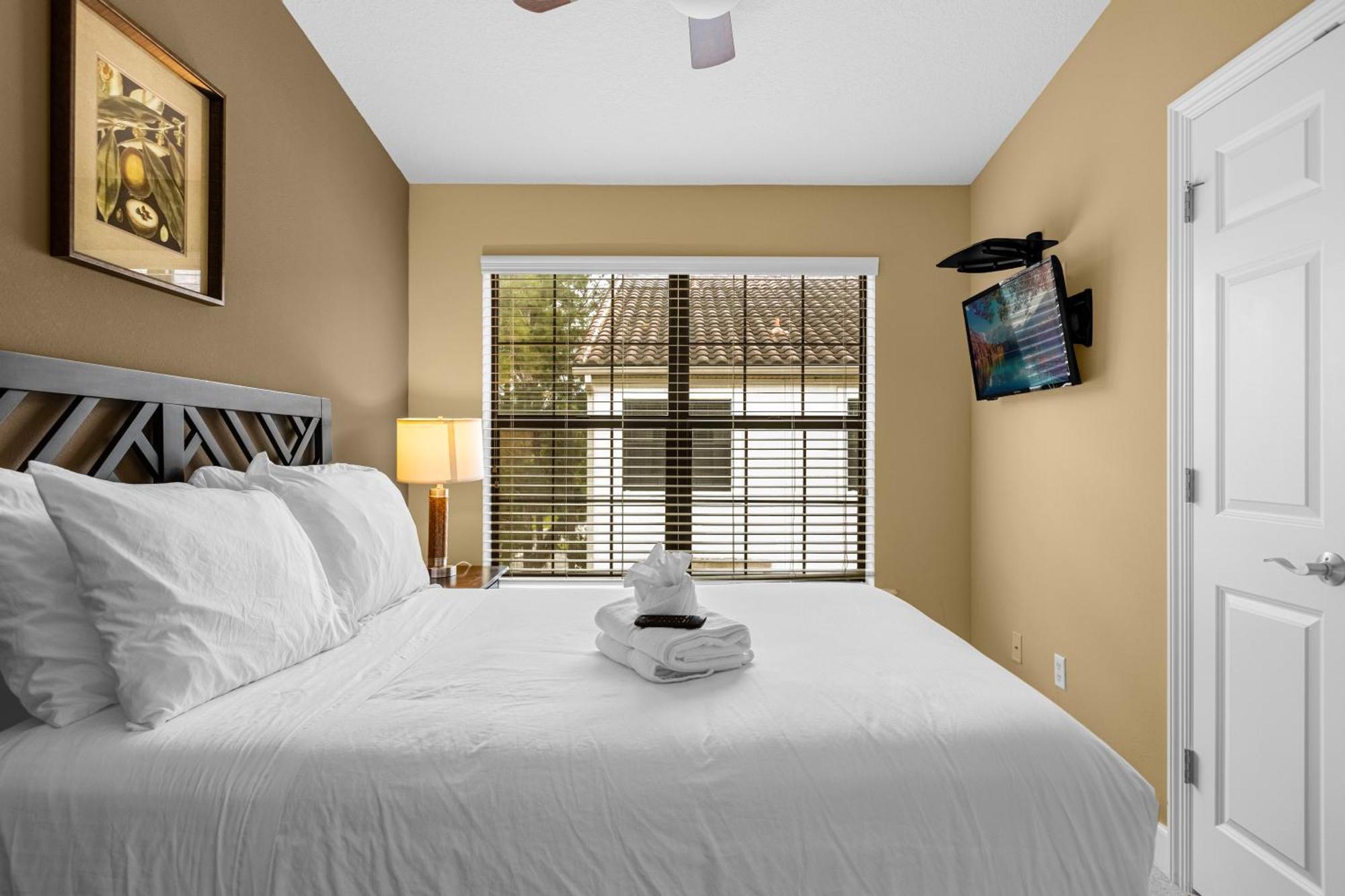 Cozy & Elegant 4Br Enchanted Townhouse - 1 Mile To Disney With Resort Pool, Gym, & Jacuzzi Orlando Bagian luar foto
