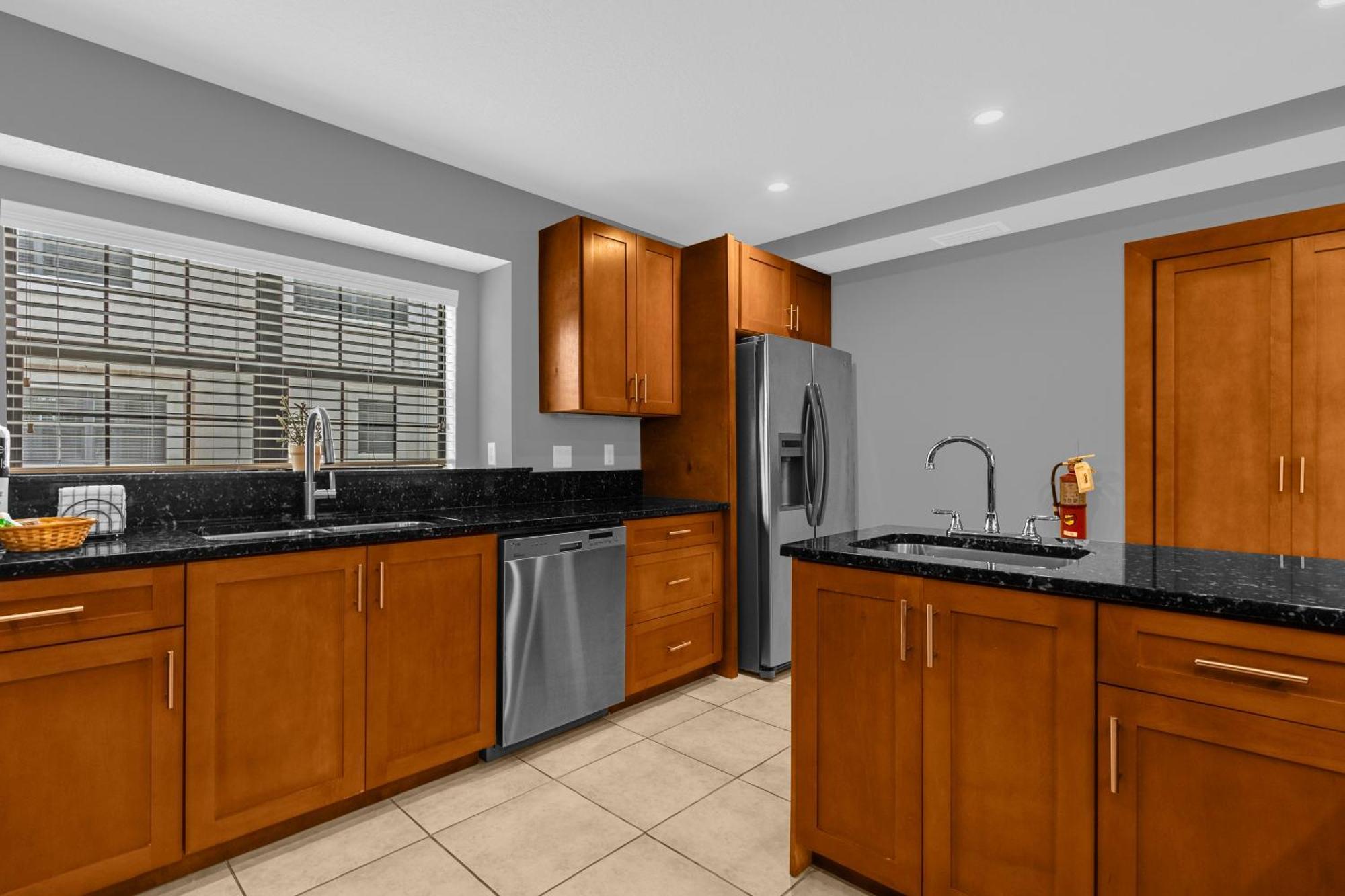 Cozy & Elegant 4Br Enchanted Townhouse - 1 Mile To Disney With Resort Pool, Gym, & Jacuzzi Orlando Bagian luar foto