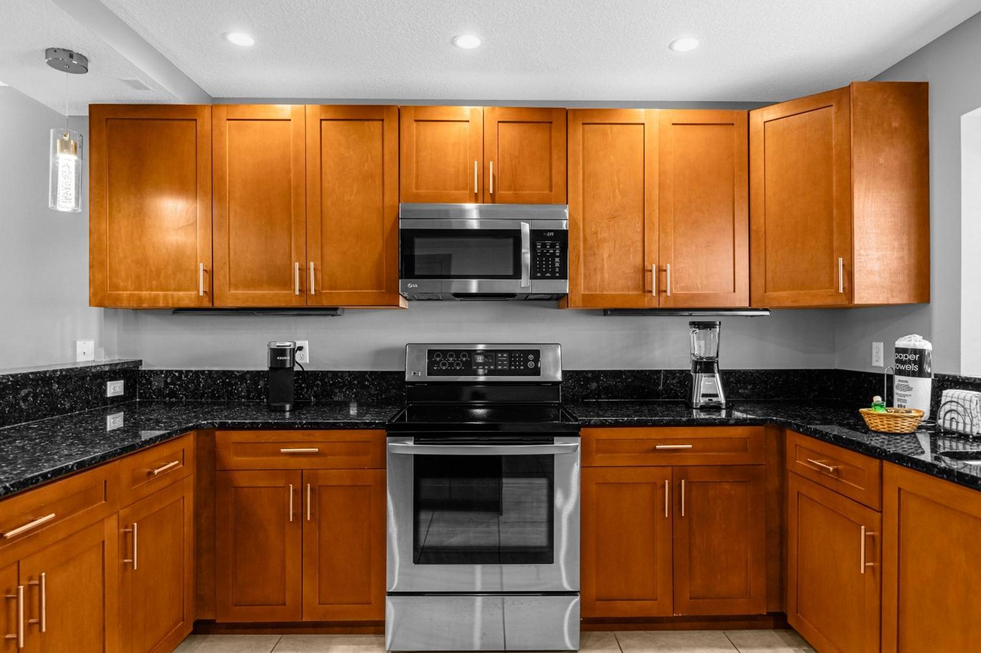 Cozy & Elegant 4Br Enchanted Townhouse - 1 Mile To Disney With Resort Pool, Gym, & Jacuzzi Orlando Bagian luar foto